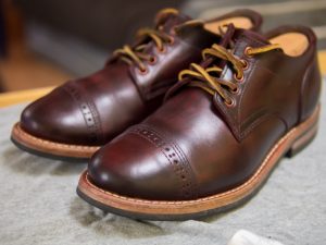 sell leather shoes