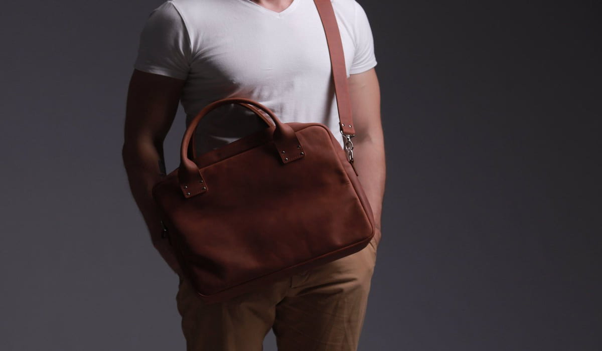  Buy and price list of brown leather laptop bags with the best quality 