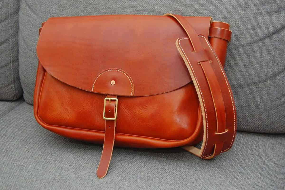  best leather bags barcelona with high-quality materials 