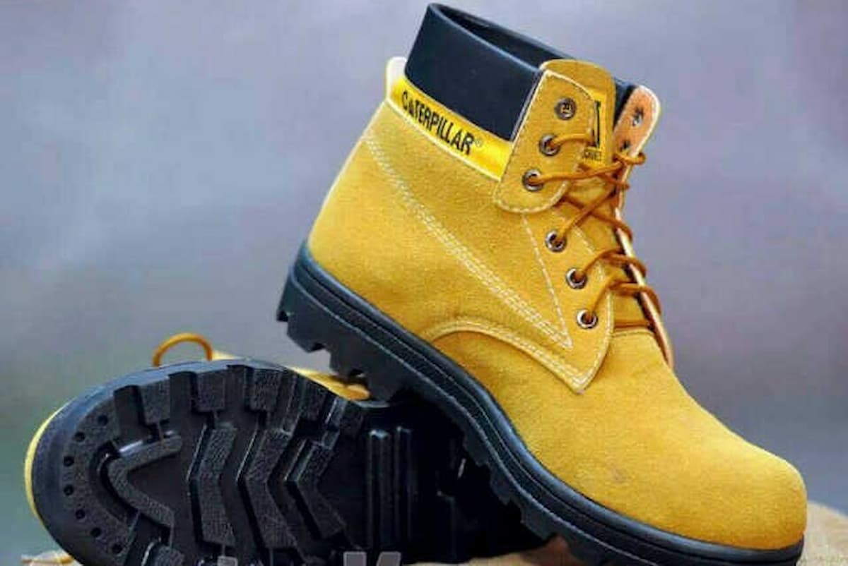  Caterpillar Safety Shoes in Pakistan; Light Different Sizes 2 Types Shoes Boots 